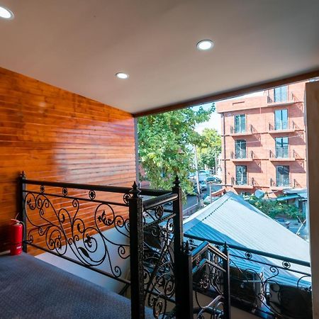 Hotel Classic Suites Tbilisi Ngoại thất bức ảnh
